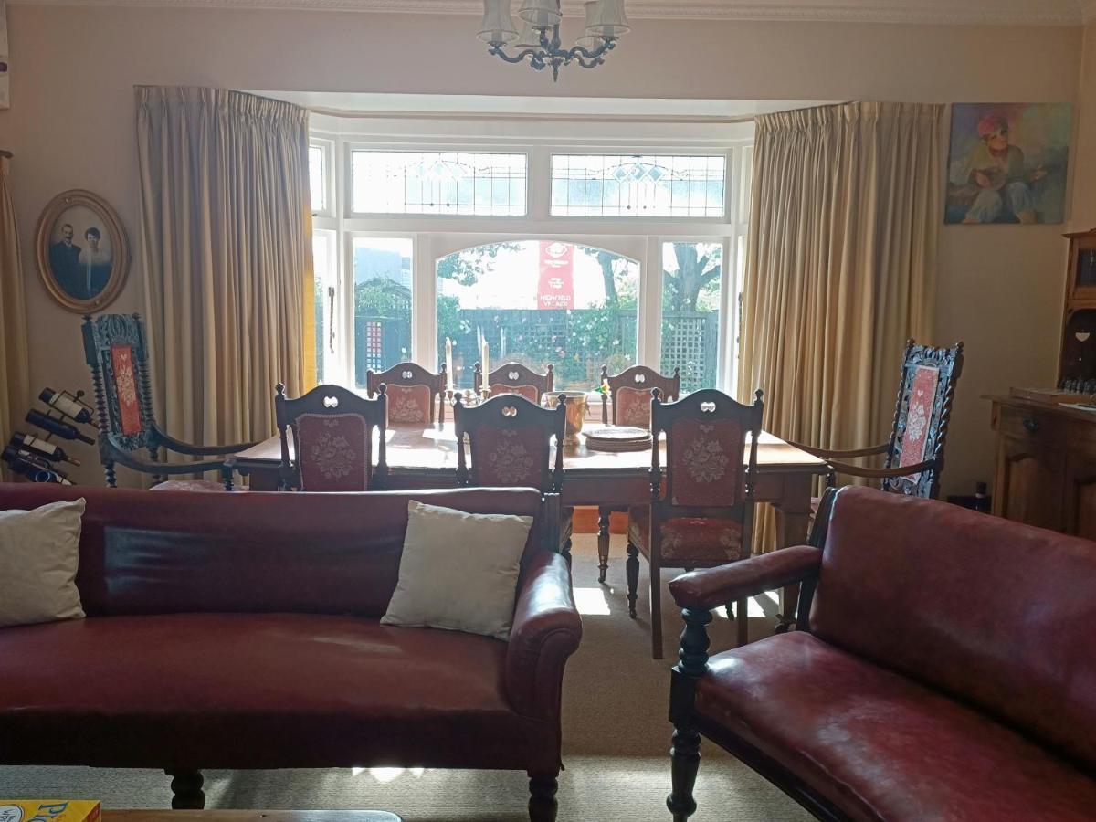 100 Year Old English Character House Hotell Timaru Eksteriør bilde